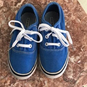 3/$15 Toddler blue shoes
